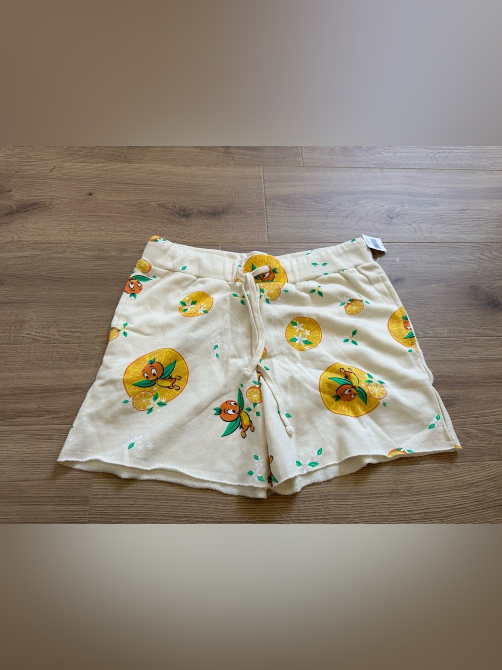 New Disney parks orange bird drawstrings shorts
